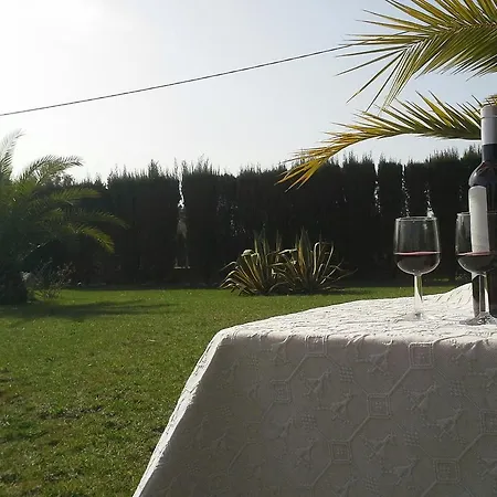 Agrimony Апартаменты Ольмедо