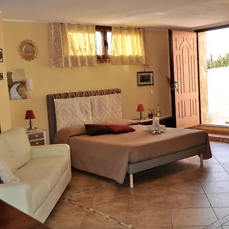 Agrimony Apartment
