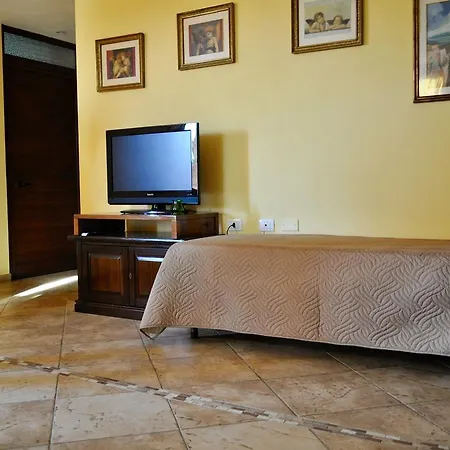 Agrimony Apartment